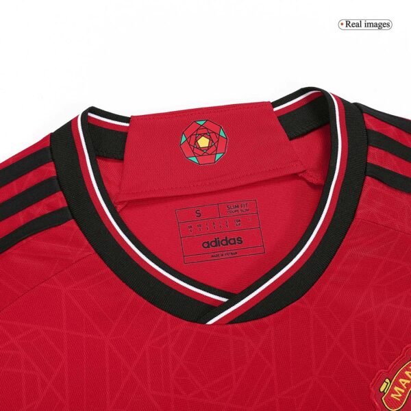 Manchester United home 23-24 jersey - Image 3